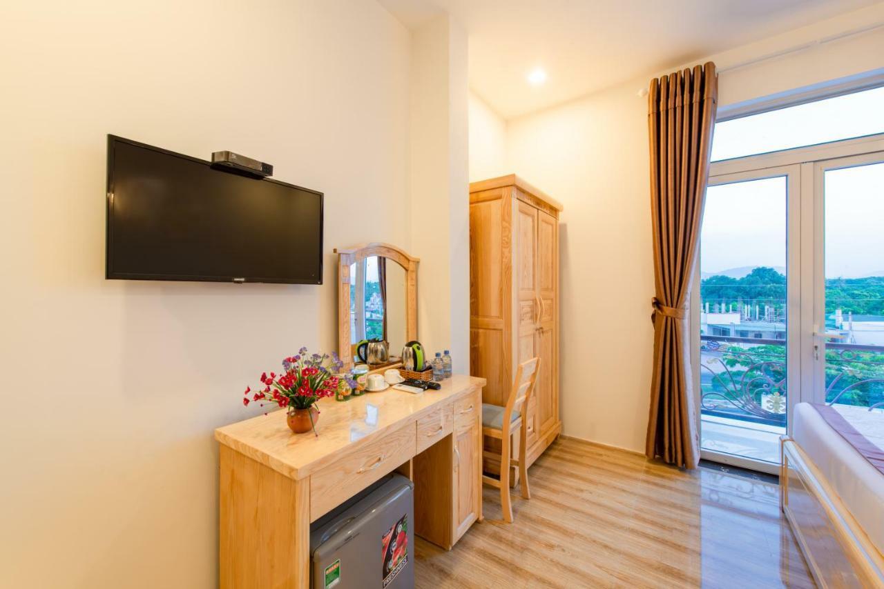 Thoi Binh Hotel Cam Lam Exterior foto